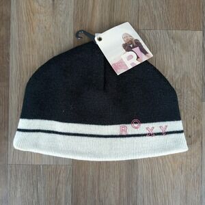 Roxy Slushy‎ Beanie Reversible Black White Logo Knit Winter Hat Cap NWT